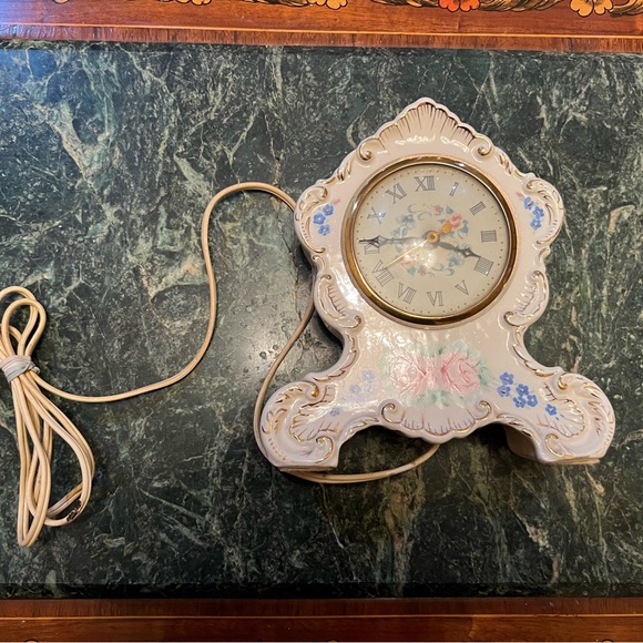 Vintage Floral Ceramic Electric Mantle Clock - Picture 2 of 5